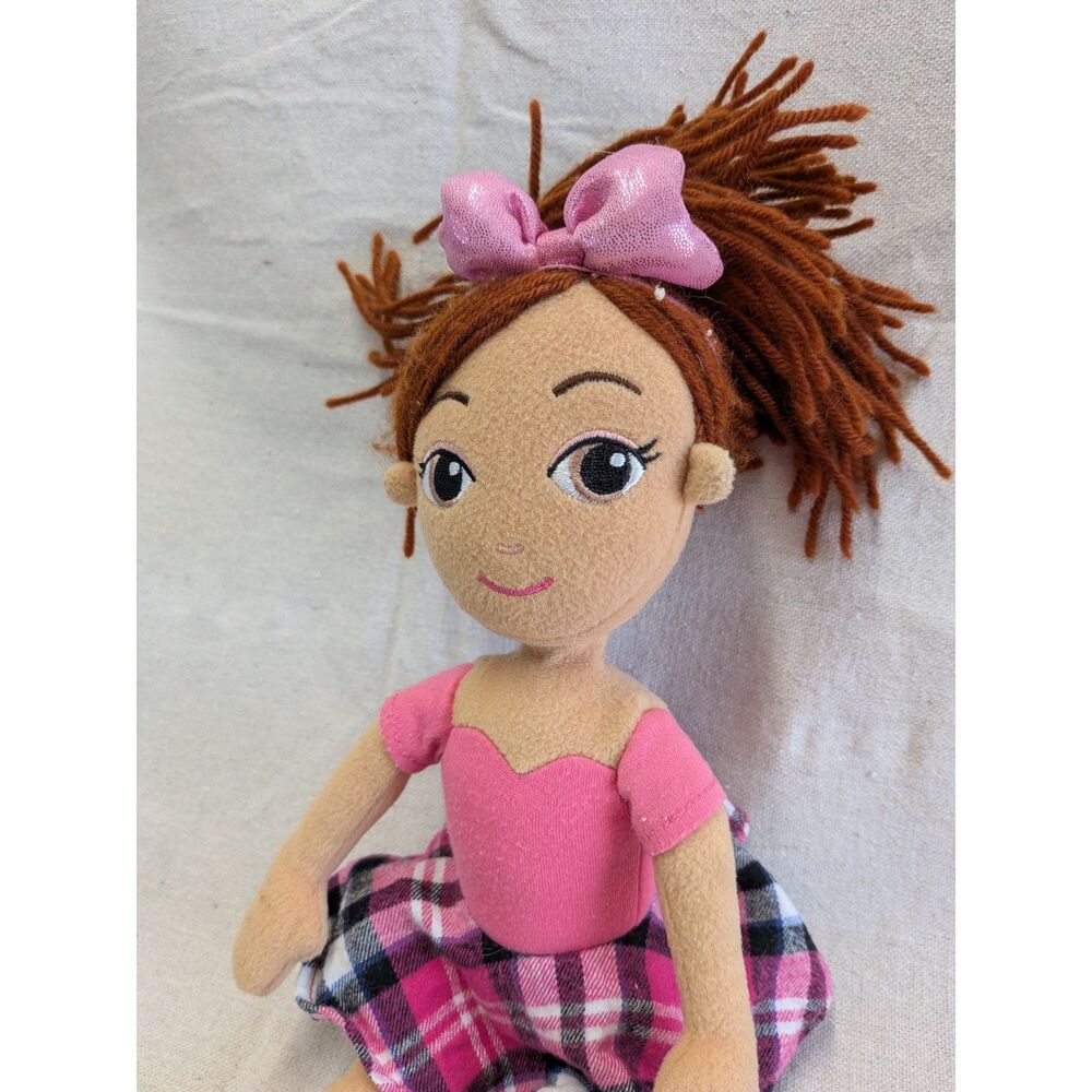 Girl Scouts USA Olivia Brownie Plush Doll Yarn Hair Pink Plaid Skirt 16"